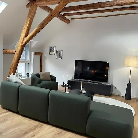 Apartament Mosel-charm - Urige Dachgeschosswohnung Fuer 6 Personen - 3 Schlafzimmer, Fahrradkeller & Gratis Wlan - Bg Living & Hosting *