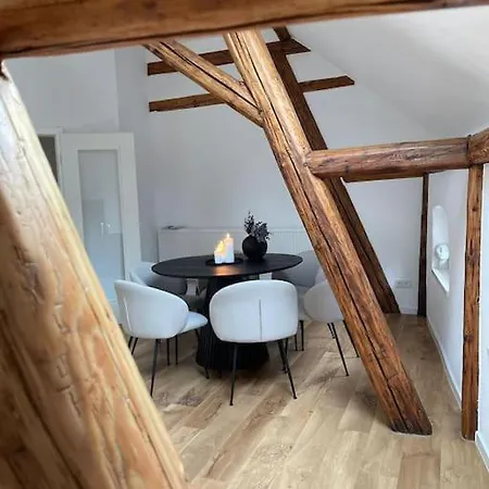 Apartment Mosel-charm - Urige Dachgeschosswohnung - 3 Schlafzimmer Fuer 6 Personen - Liebevoll Renoviert & Gemuetlich